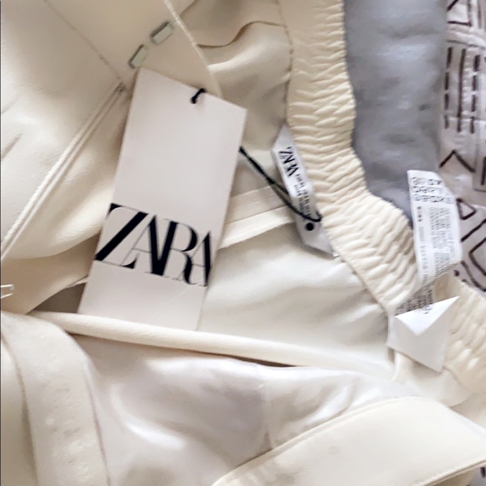 white trousers from Zara, Xl. new with tags.